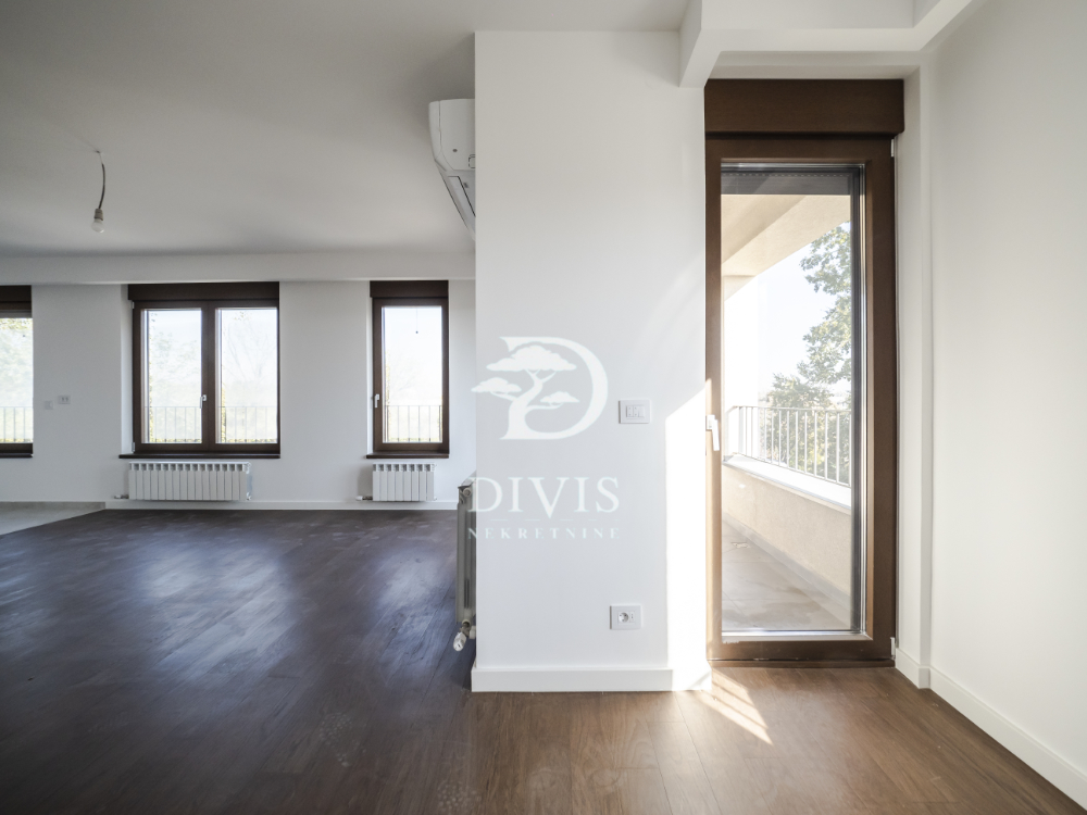 Slika 2 - Partizanske avijacije, Četvorosoban stan na prodaju, 103m2, 389.000€